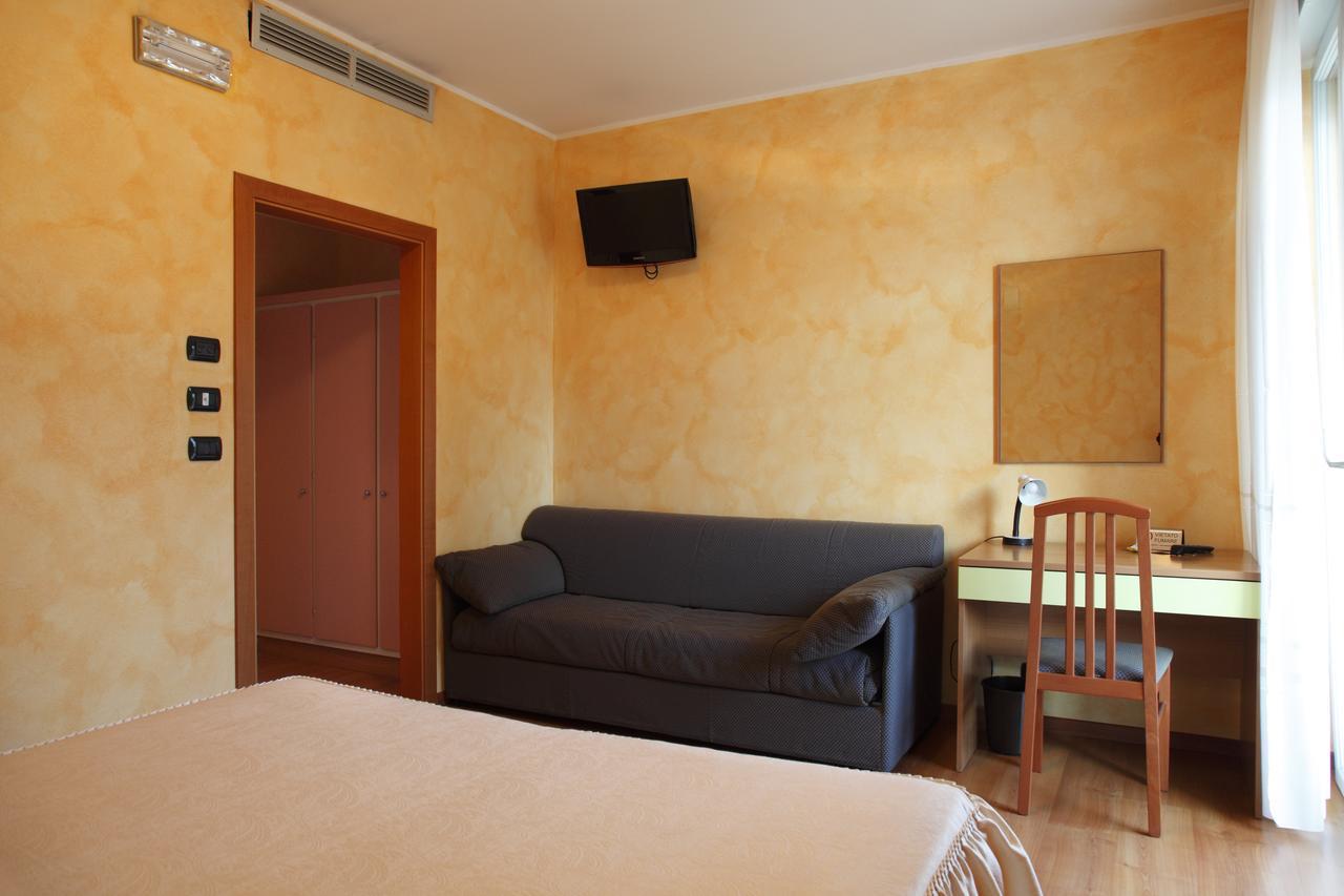 Hotel Castel Lodron Storo Ngoại thất bức ảnh